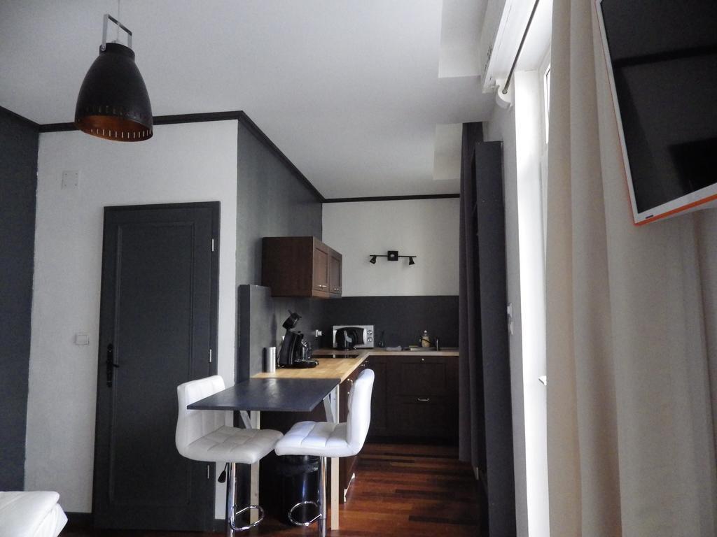 Charmant Studio A Strasbourg Appartement Buitenkant foto
